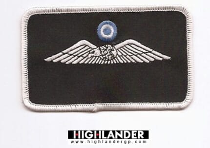 Embroidered patch with white pilot wings and blue Hellenic Air Force roundel on black background, white border.